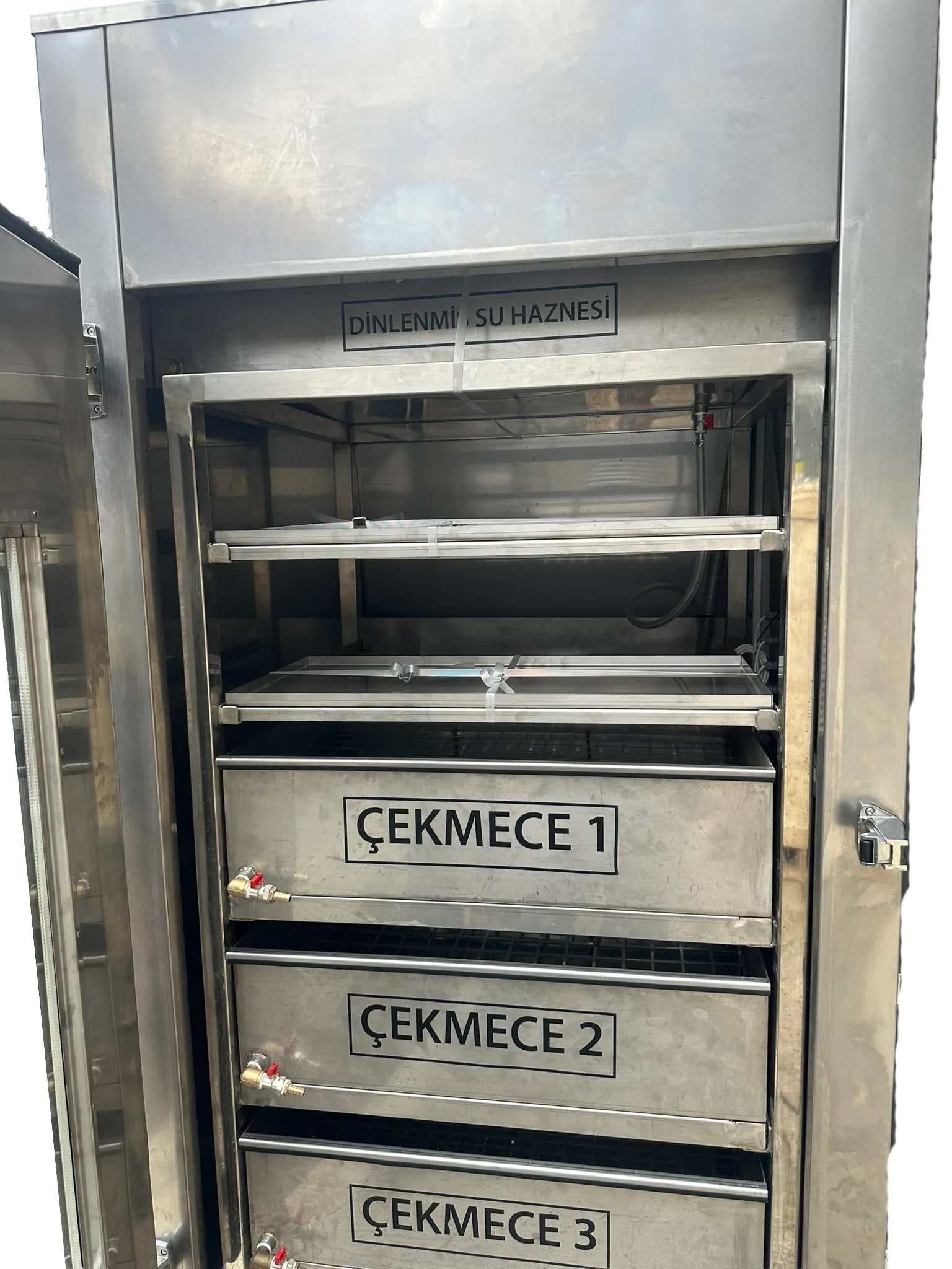 Vector VTR-1025S single-door cement curing cabinet — chamber interior